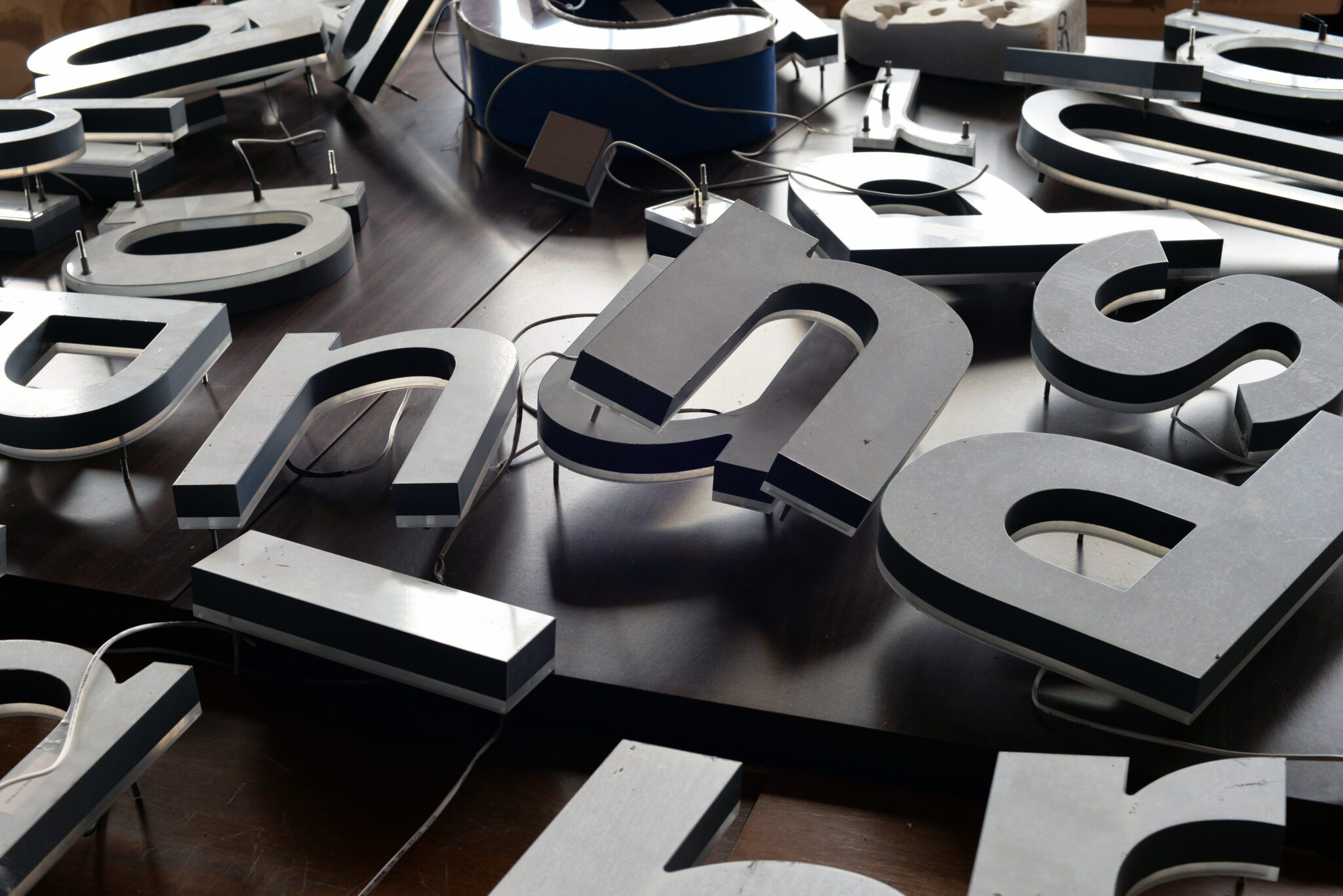 Custom Building Letter Signs | iSIGN